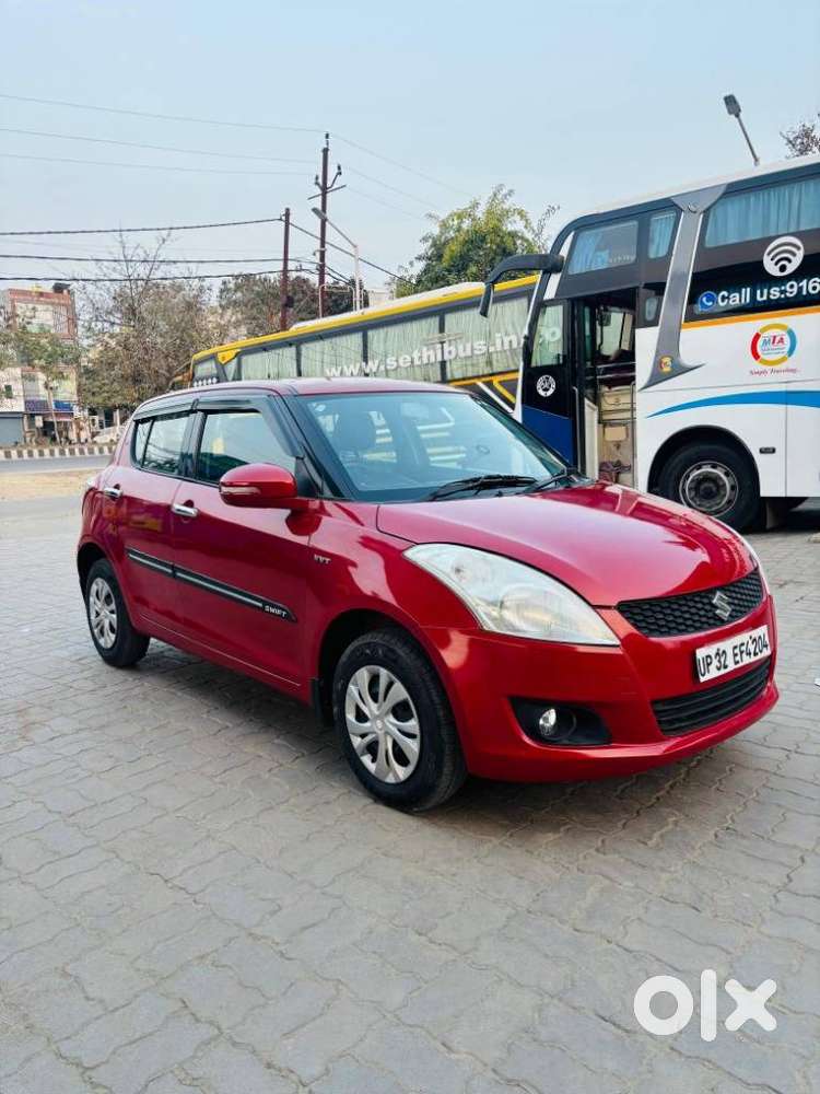 Maruti Suzuki Swift Vxi + Manual, 2012, Petrol