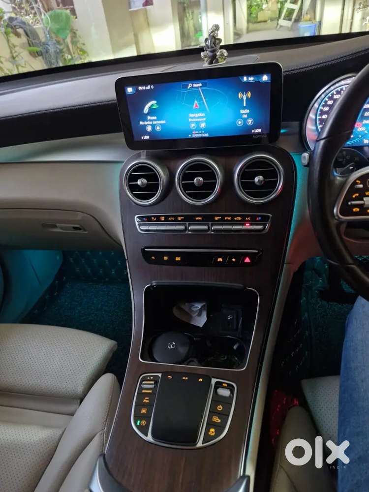 Mercedes-benz Glc 2022 Petrol Well Maintained