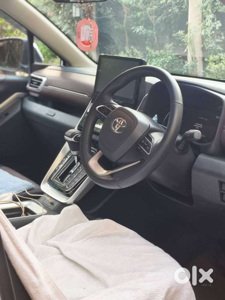 Innova Hycross Vx(o)