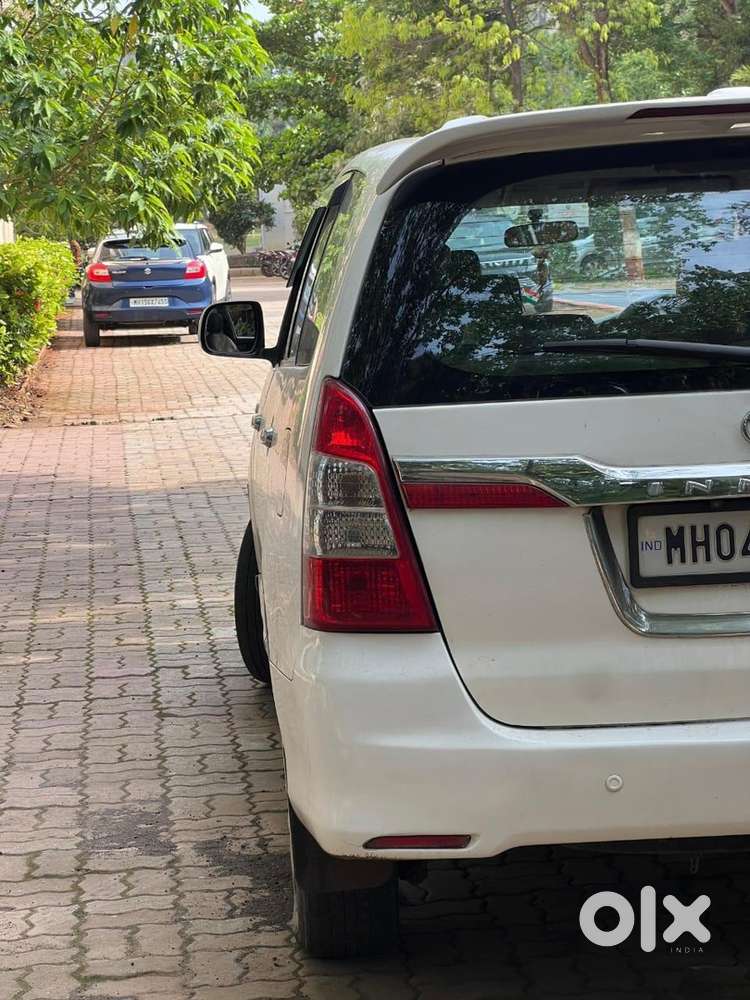 Toyota Innova 2015 Diesel Well Maintained