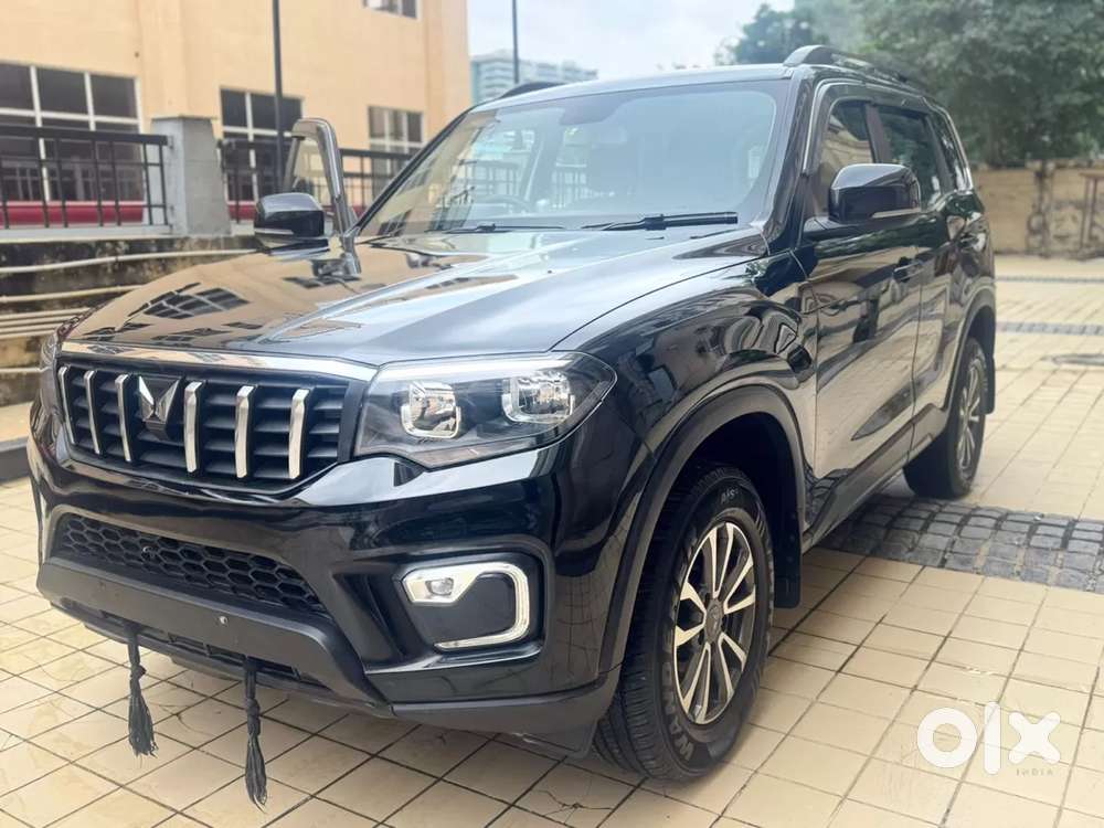 Mahindra Scorpio N Z4 Petrol Mt 7 Str, 2024, Petrol