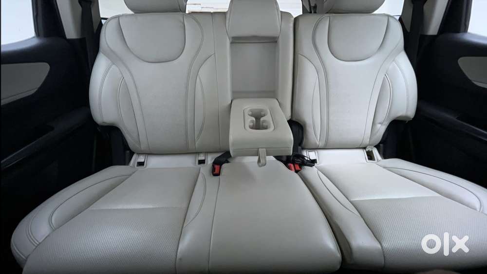 Mahindra Xuv700 2.2 Ax 7 Diesel At Luxury Pack Str, 2023, Diesel