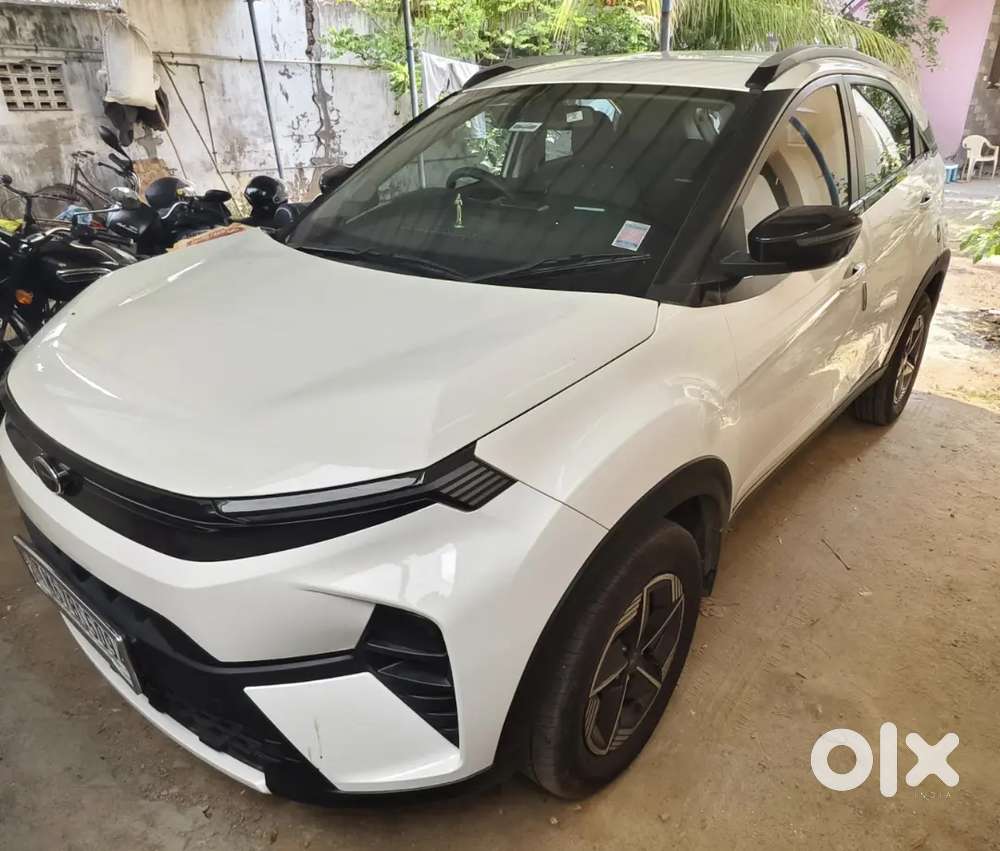 Tata Nexon Creative 1.2 Turbo (2025 Reg)  White  Under 12,000 Km  M