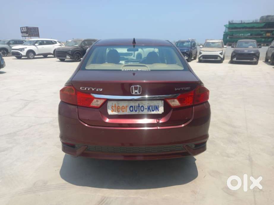 Honda City I-vtec V, 2018, Petrol