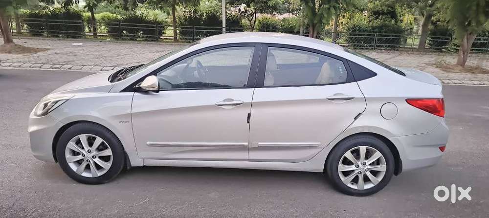 Hyundai Fluidic Verna 1.6 Vtvt Sx, 2011, Petrol