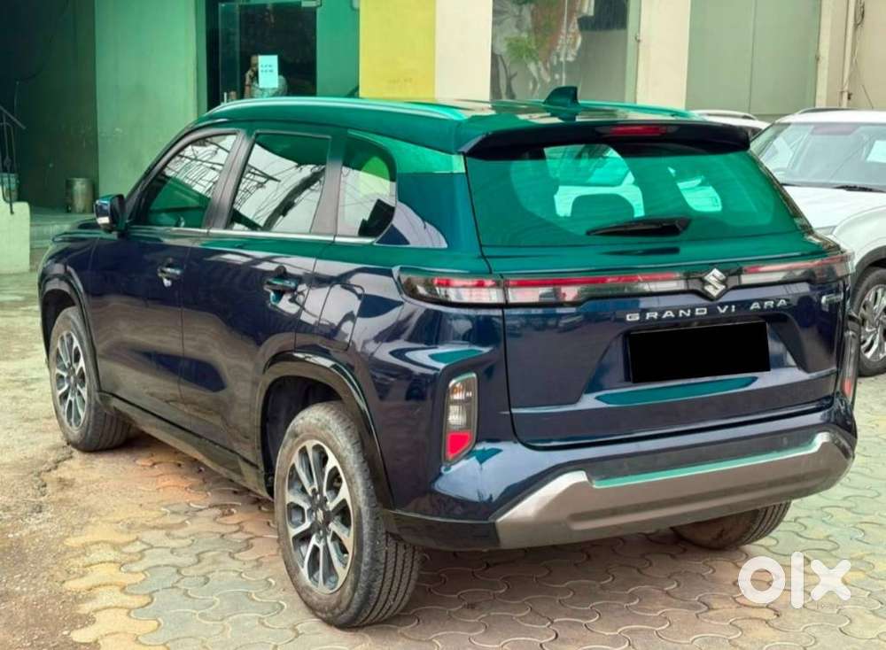 Maruti Suzuki Grand Vitara 1.5 Alpha Plus Intelligent Hybrid Ecvt, 2..