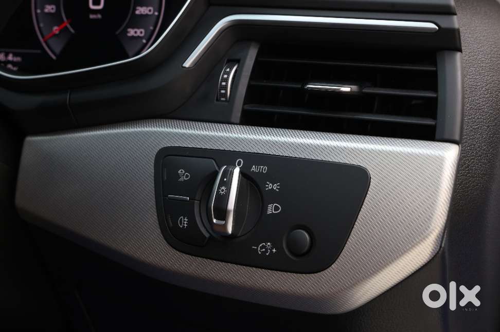 Audi A4 2.0 Premium Plus 40 Tfsi, 2025, Petrol