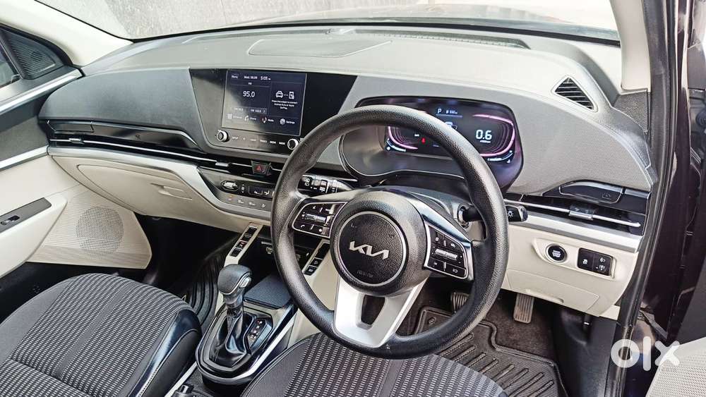 Kia Carens 1.4 Prestige Plus Turbo Dct 7 Str, 2022, Petrol