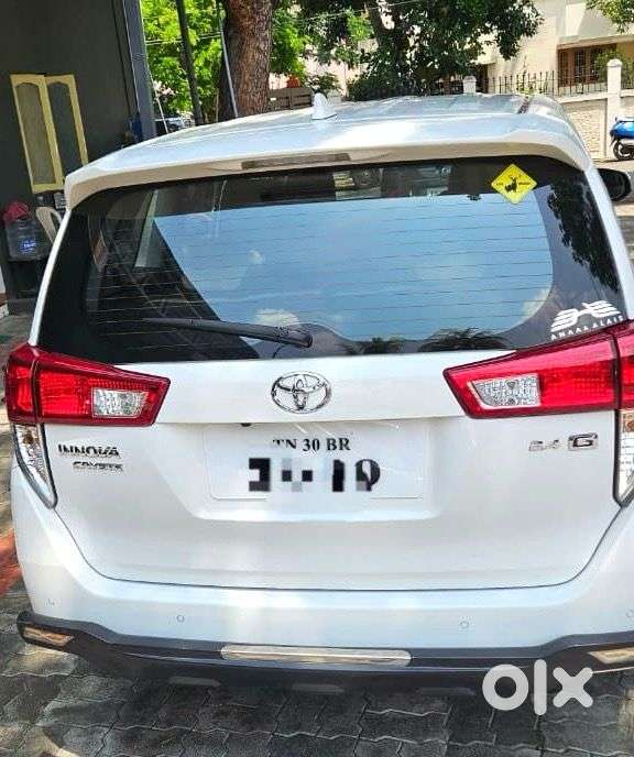 Toyota Innova Crysta 2.4 G Plus Mt 8 Str, 2022, Diesel