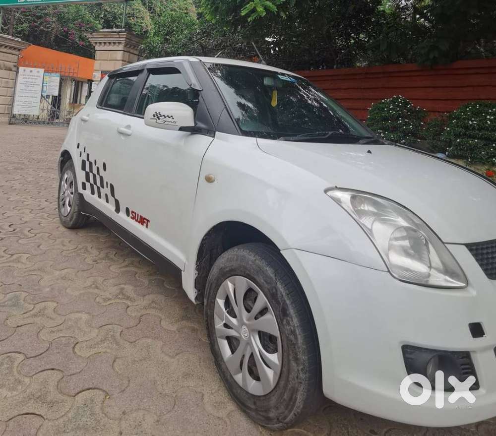 Maruti Suzuki Swift, 2011, Petrol