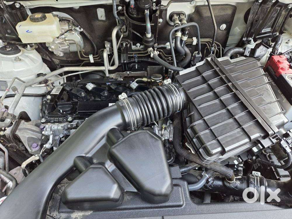 Toyota Innova Hycross 2.0 Vx (o) Hybrid 8 Str, 2025, Petrol