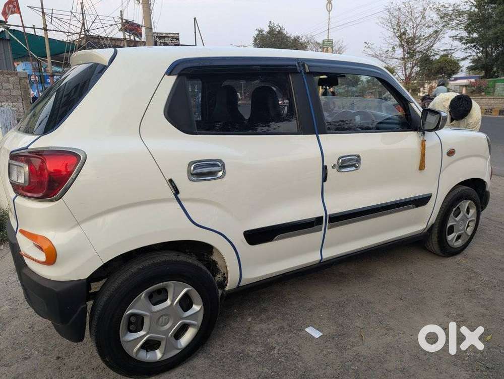 Maruti Suzuki S-presso Vxi, 2024, Petrol