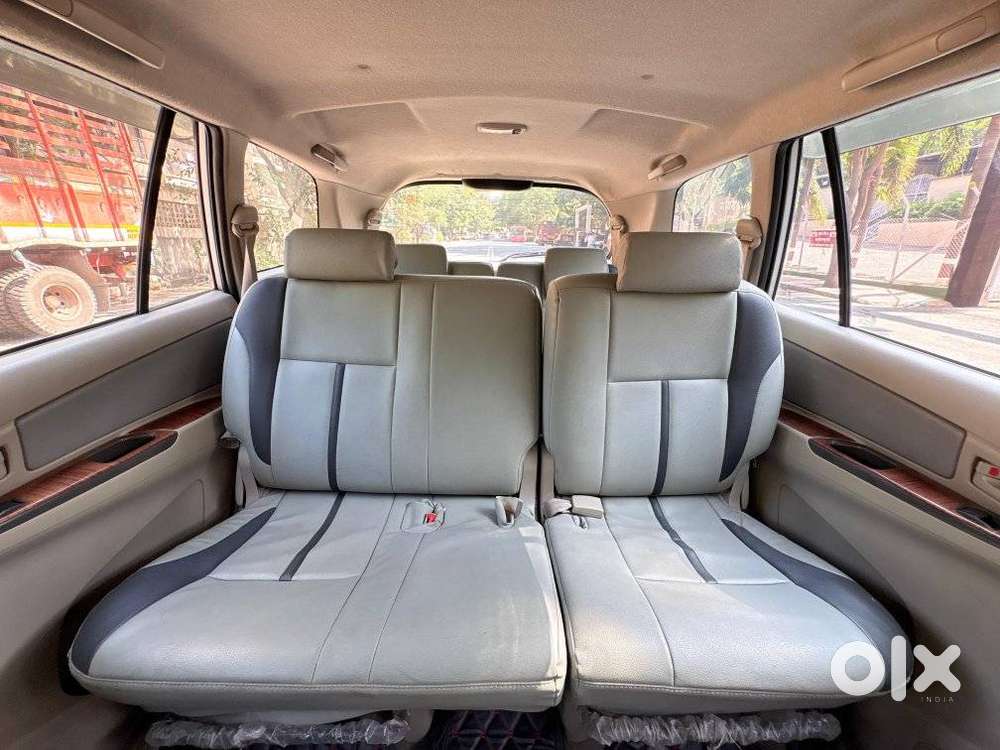 Toyota Innova 2.5 G (diesel) 8 Seater, 2014, Diesel