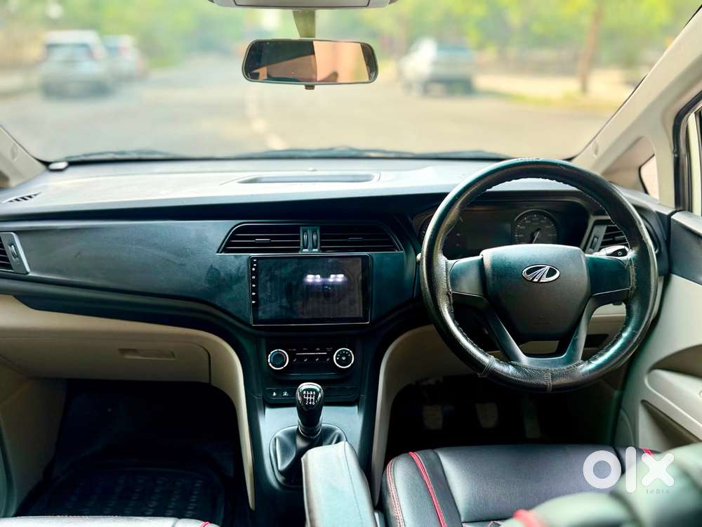 Mahindra Marazzo M2, 2019, Petrol