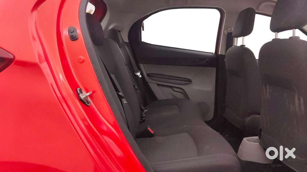 Tata Tiago 1.2 Revotron Xta, 2024, Petrol