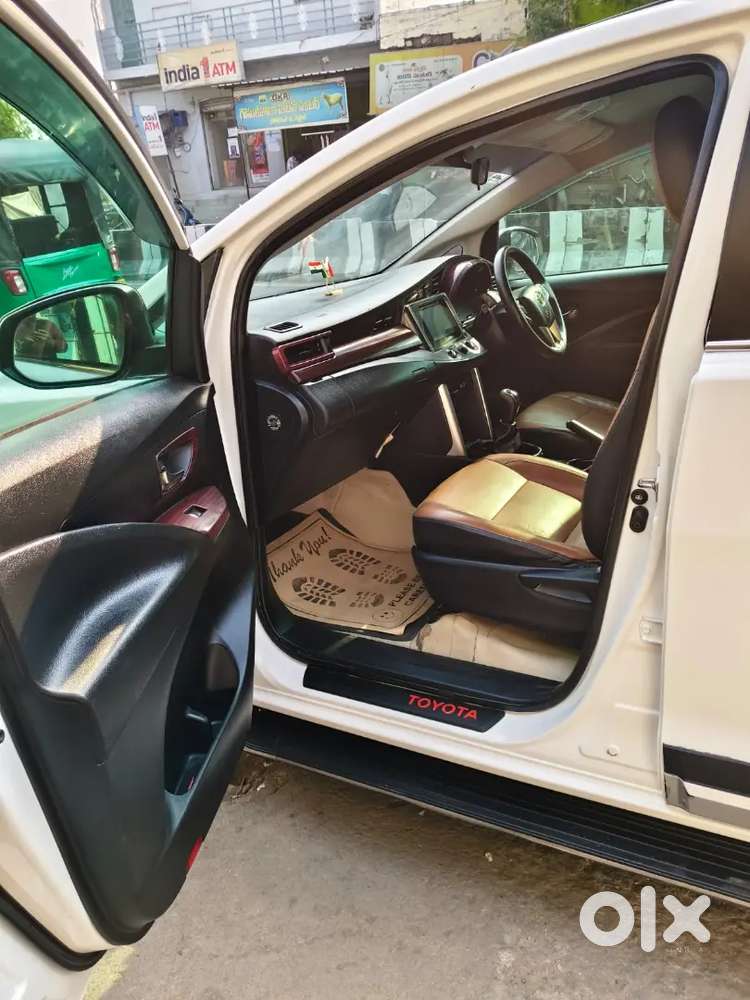 Toyota Innova Crysta 2019