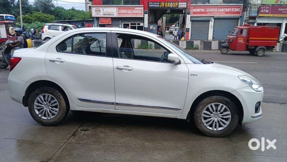 Maruti Suzuki Swift Dzire Vxi Optional, 2017, Petrol