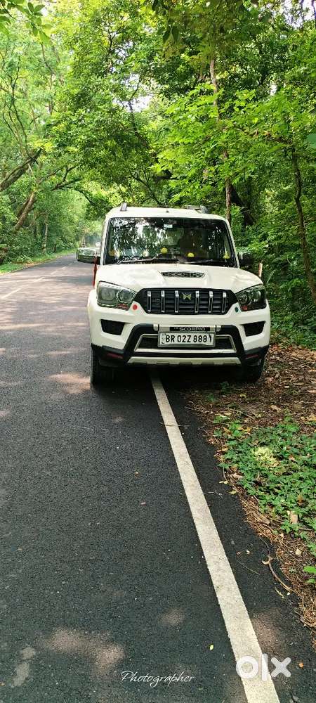 Mahindra Scorpio S4 2015