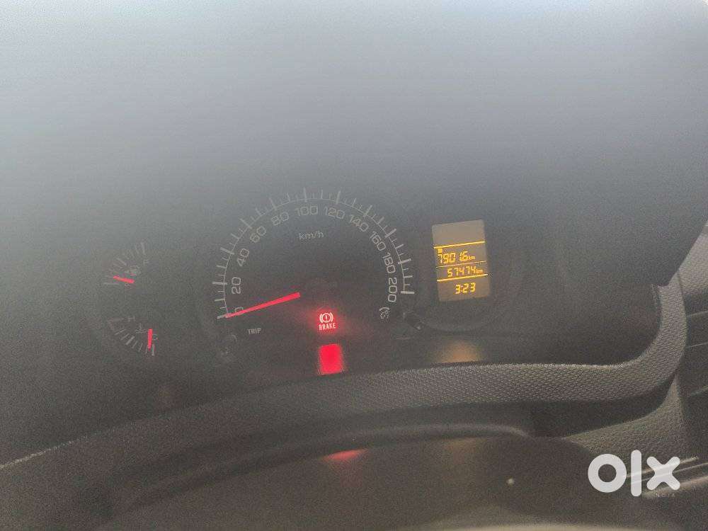 Maruti Suzuki Swift Lxi Optional-o, 2013, Petrol