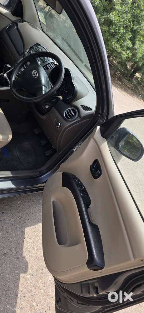 Hyundai I10 Sportz, 2012, Cng & Hybrids