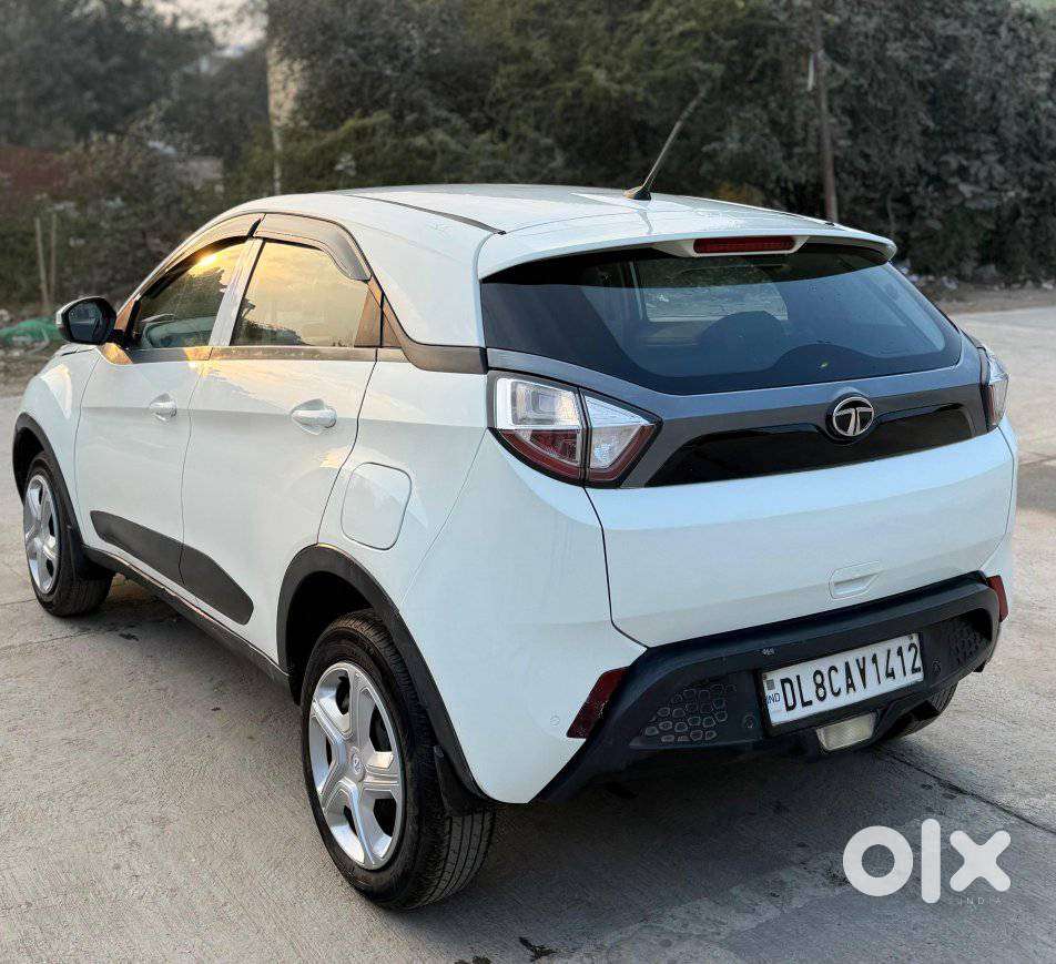 Tata Nexon 1.2 Revotron Xm (s), 2018, Diesel