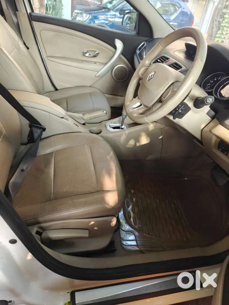 Renault Fluence 2012 Petrol, 4 Star Rated Inspection