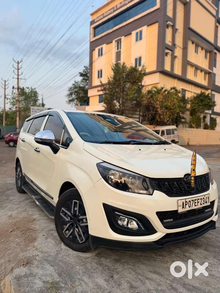 Mahindra Marazzo Diesel 2018