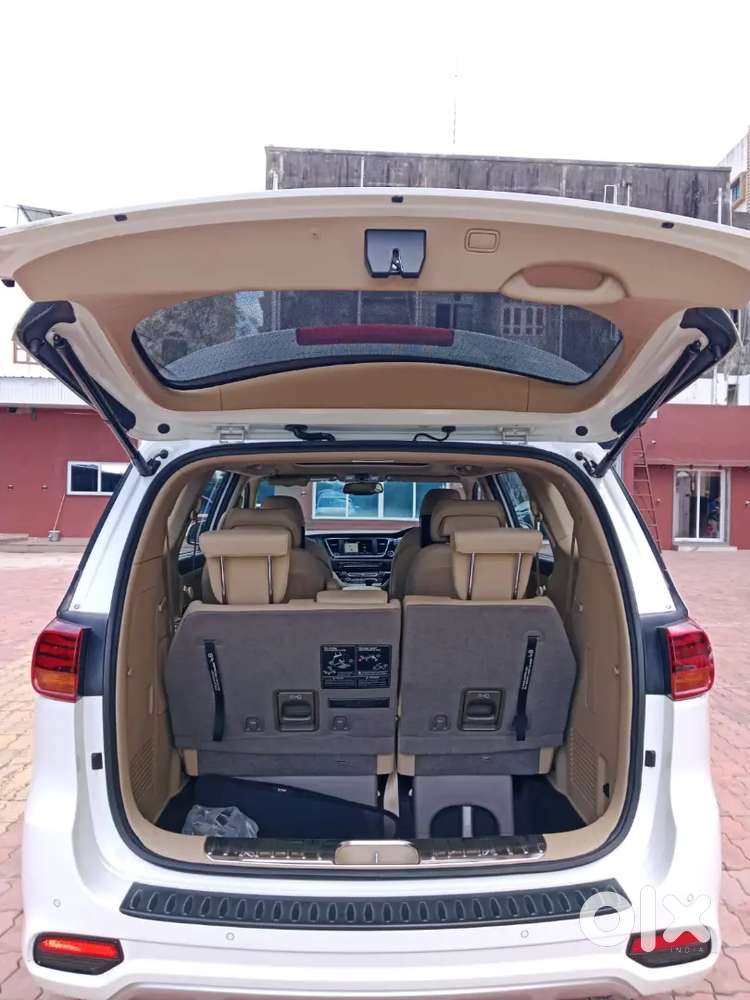 Kia Carnival Limousine 2023