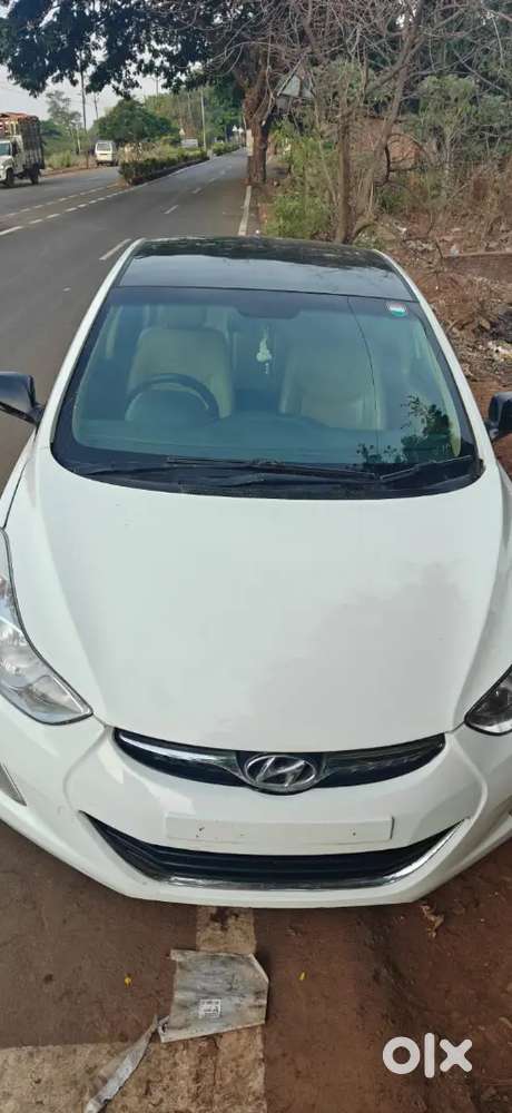 Hyundai New Elantra 2014 Diesel 110000 Km Driven