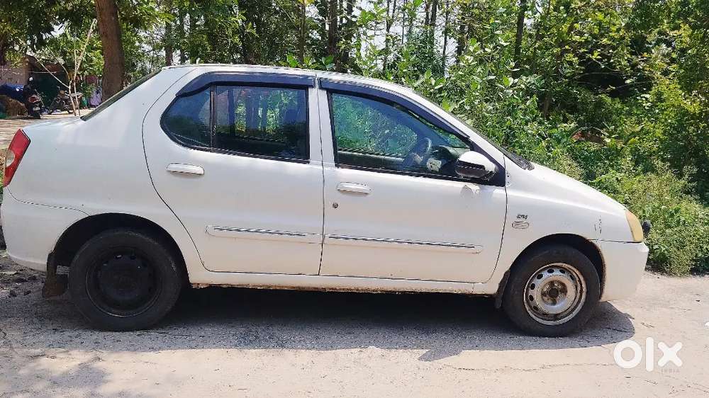 Tata Indigo Ecs Lx 2011 Model