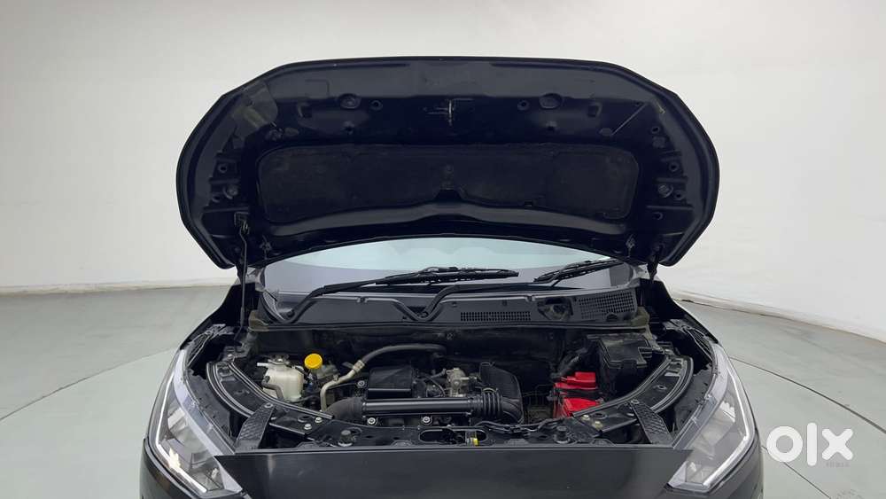 Nissan Magnite 1.0 Xv, 2022, Petrol