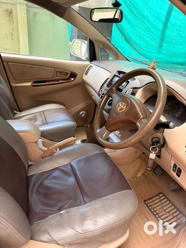 Toyota Innova 2005 Diesel Car