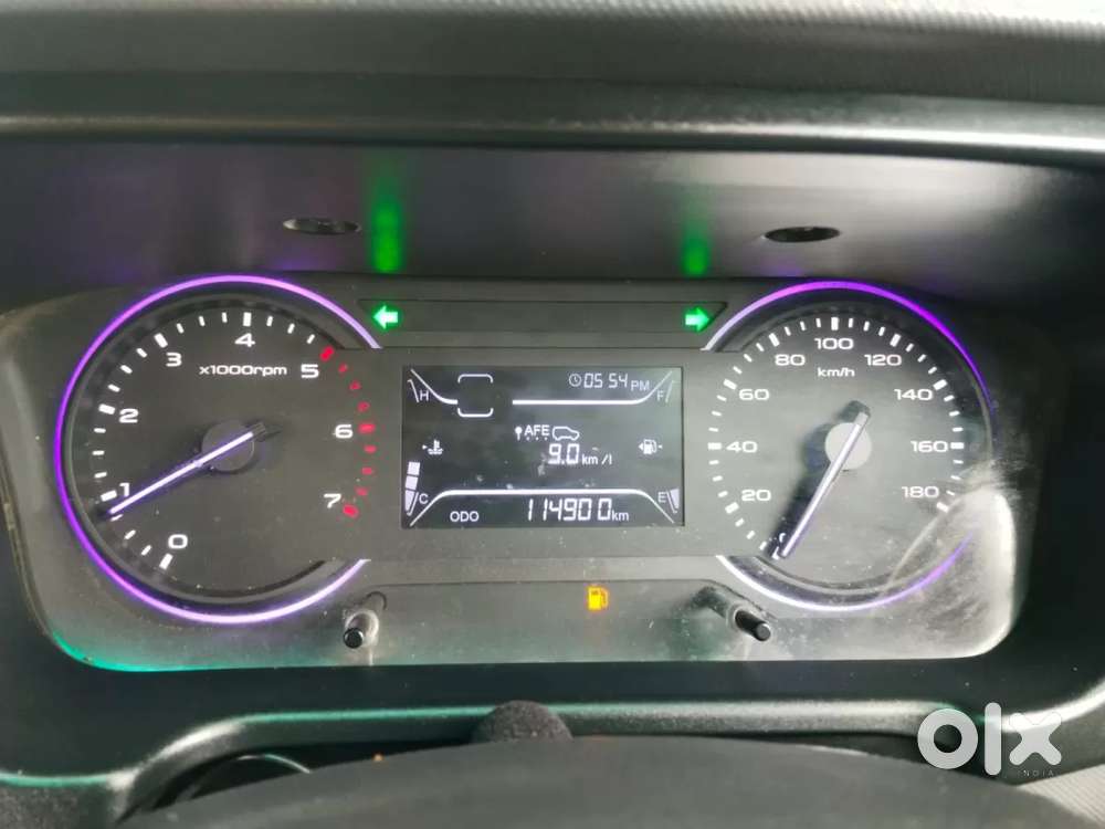 Mahindra Marazzo M4 8str, 2018, Diesel