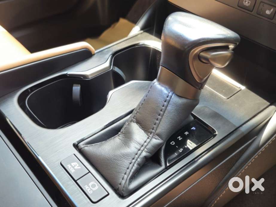 Lexus Es 300h Luxury, 2025, Petrol