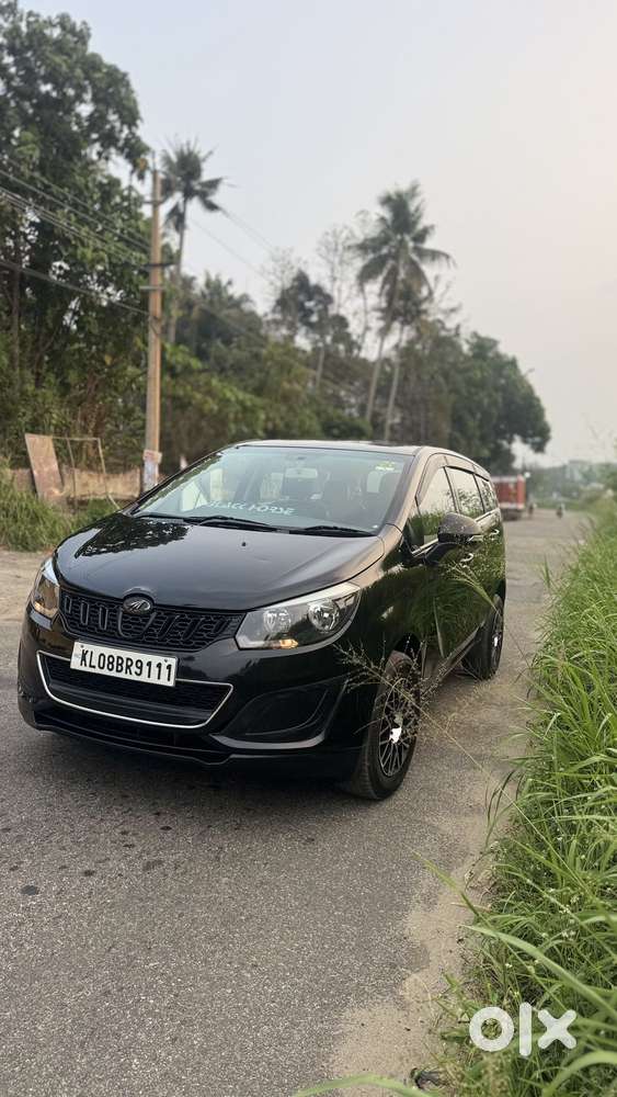 Mahindra Marazzo M2, 2016, Diesel