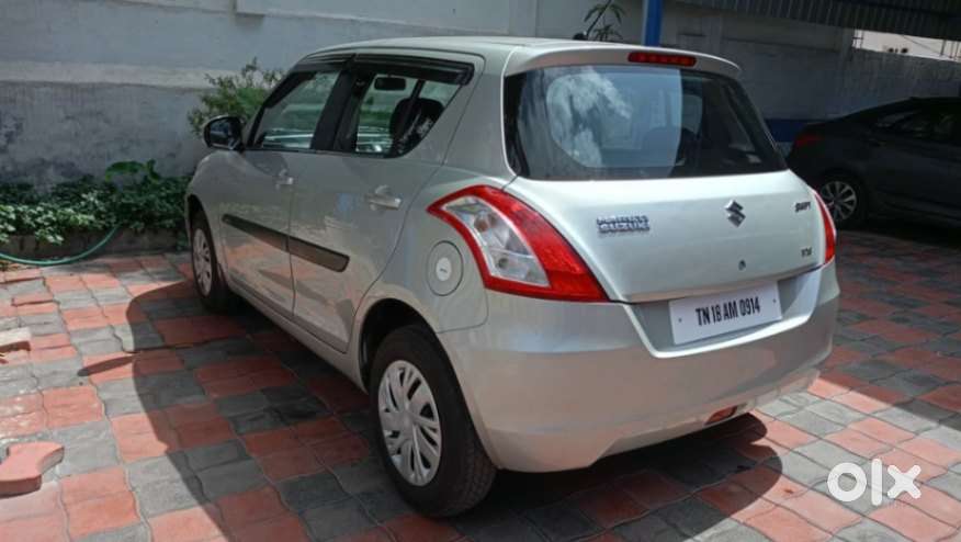 Maruti Suzuki Swift Vxi 1.2 Abs Bs-iv, 2017, Petrol