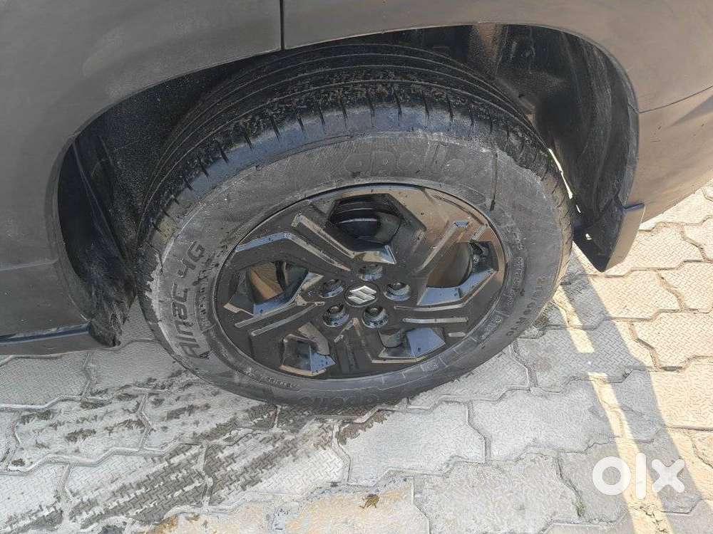 Maruti Suzuki Brezza 1.5 Zxi At Smart Hybrid, 2023, Petrol