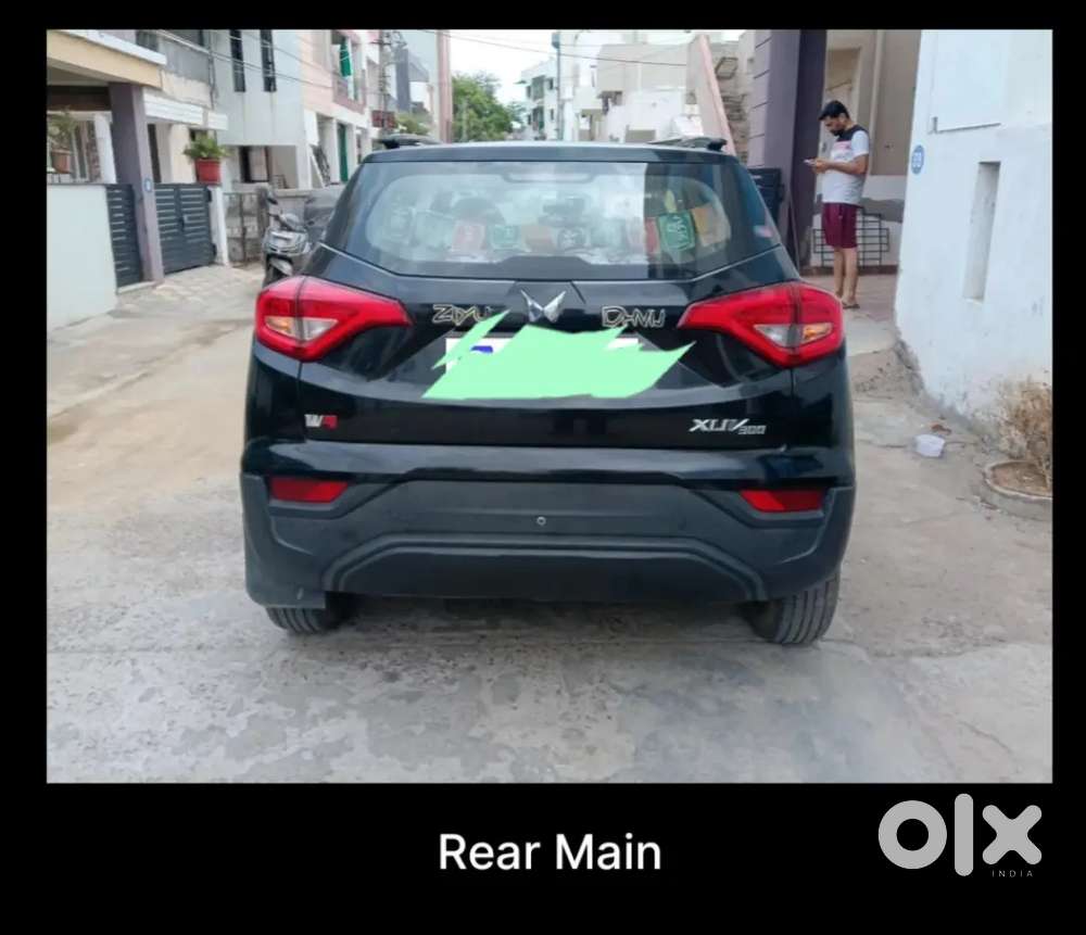 Mahindra Xuv300 2023 Petrol Variant W2
