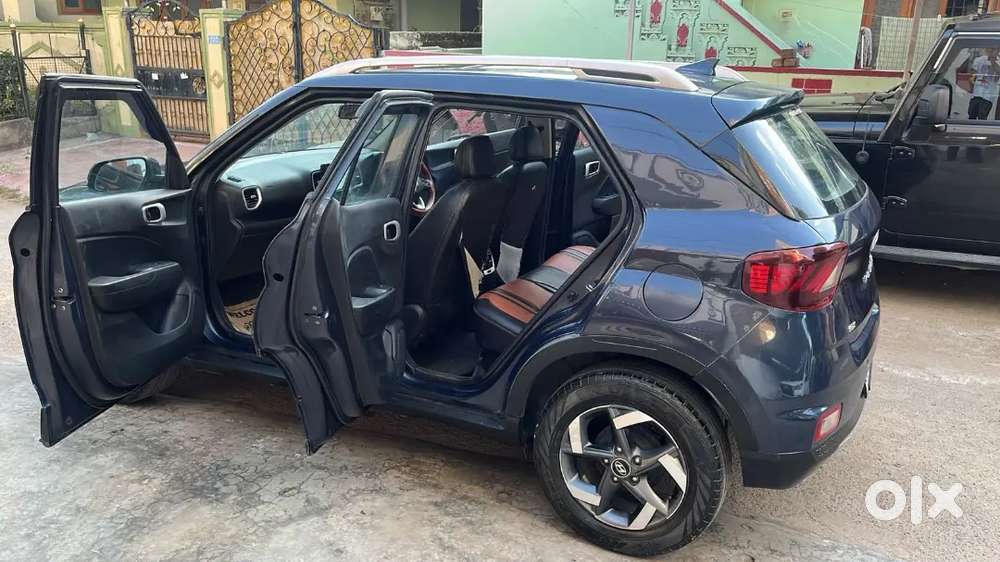 Hyundai Venue Crdi Manual 2021