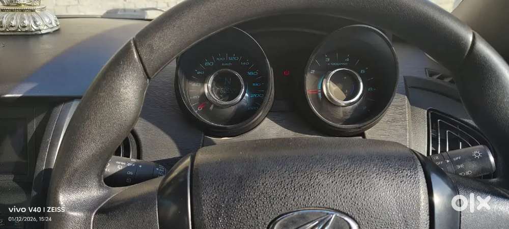 Mahindra Xuv500 2017 Diesel 62000 Km Driven