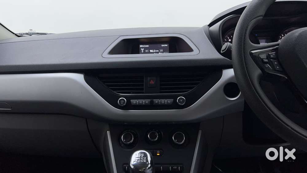 Tata Nexon 1.2 Revotron Xm, 2019, Petrol