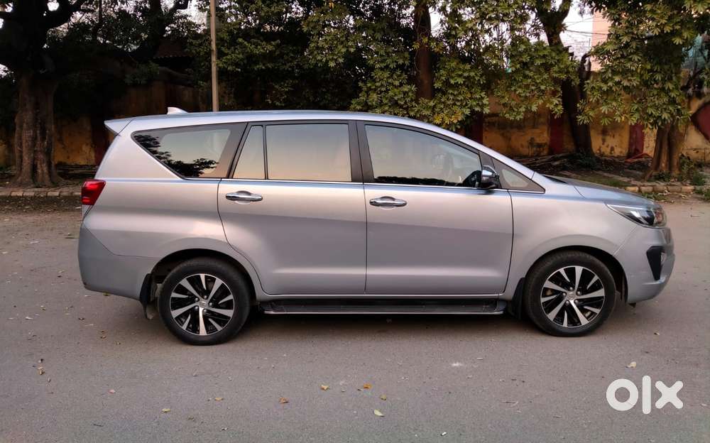 Toyota Innova Crysta