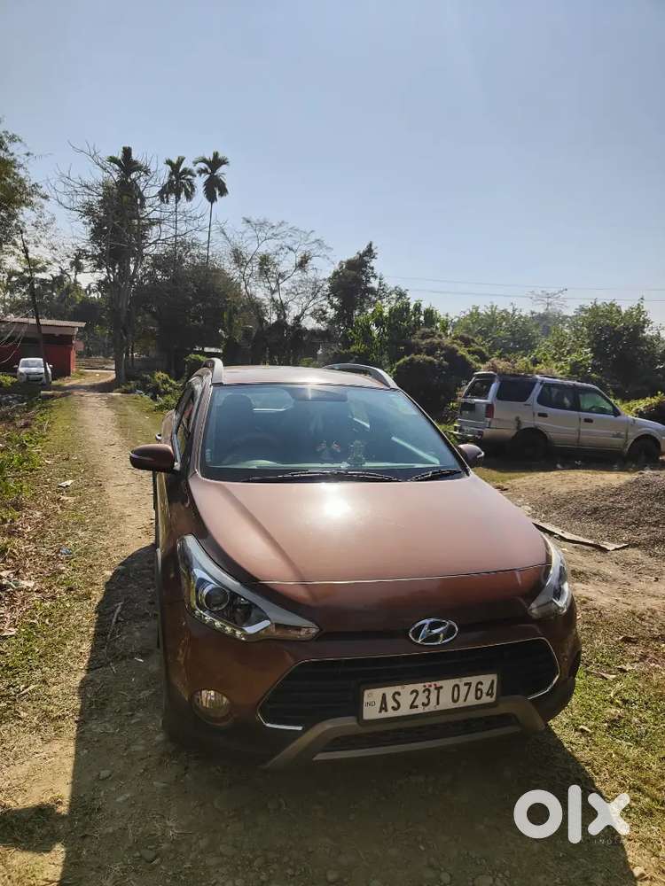 Hyundai I20 Active 2018 Petrol 32000 Km Driven