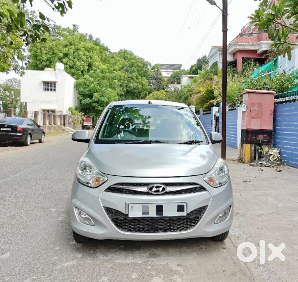 Hyundai I10 Sportz At, 2013, Petrol