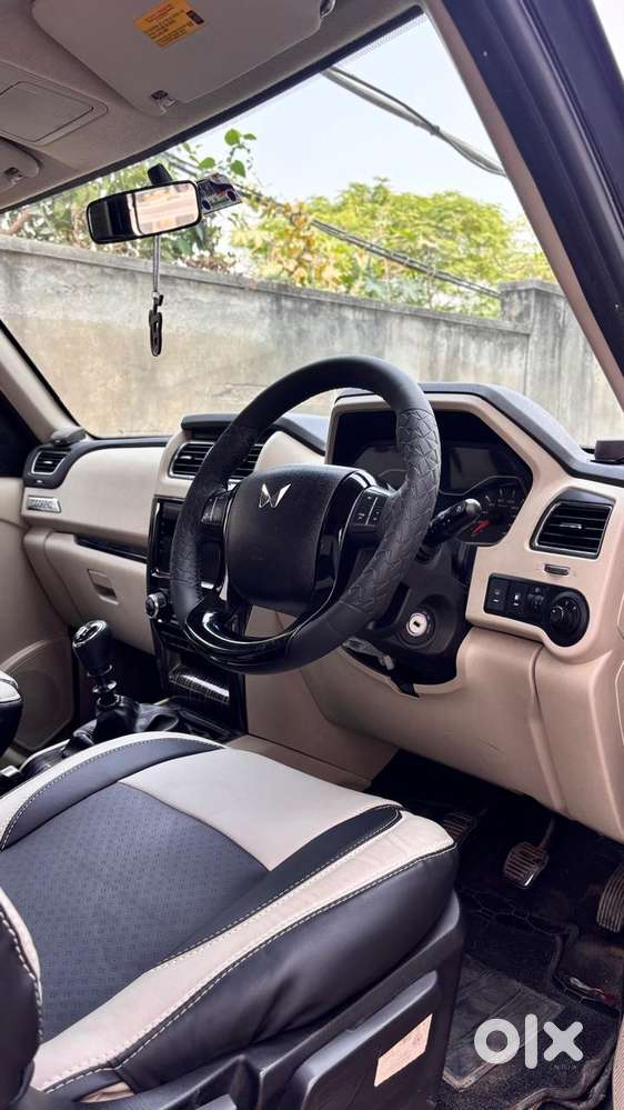 Mahindra Scorpio Classic, 2025, Diesel