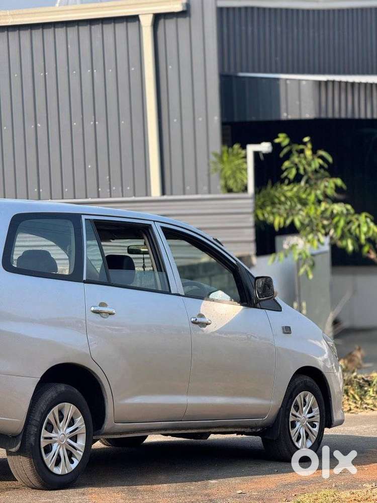 Toyota Innova 2.5 G (diesel) 8 Seater, 2008, Diesel