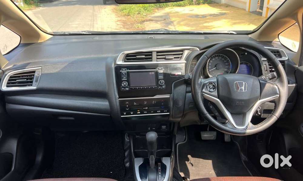 Honda Jazz V Cvt, 2018, Petrol