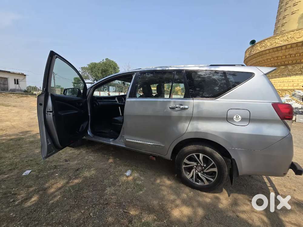 Innova Crysta Gx At Diesel Bs6