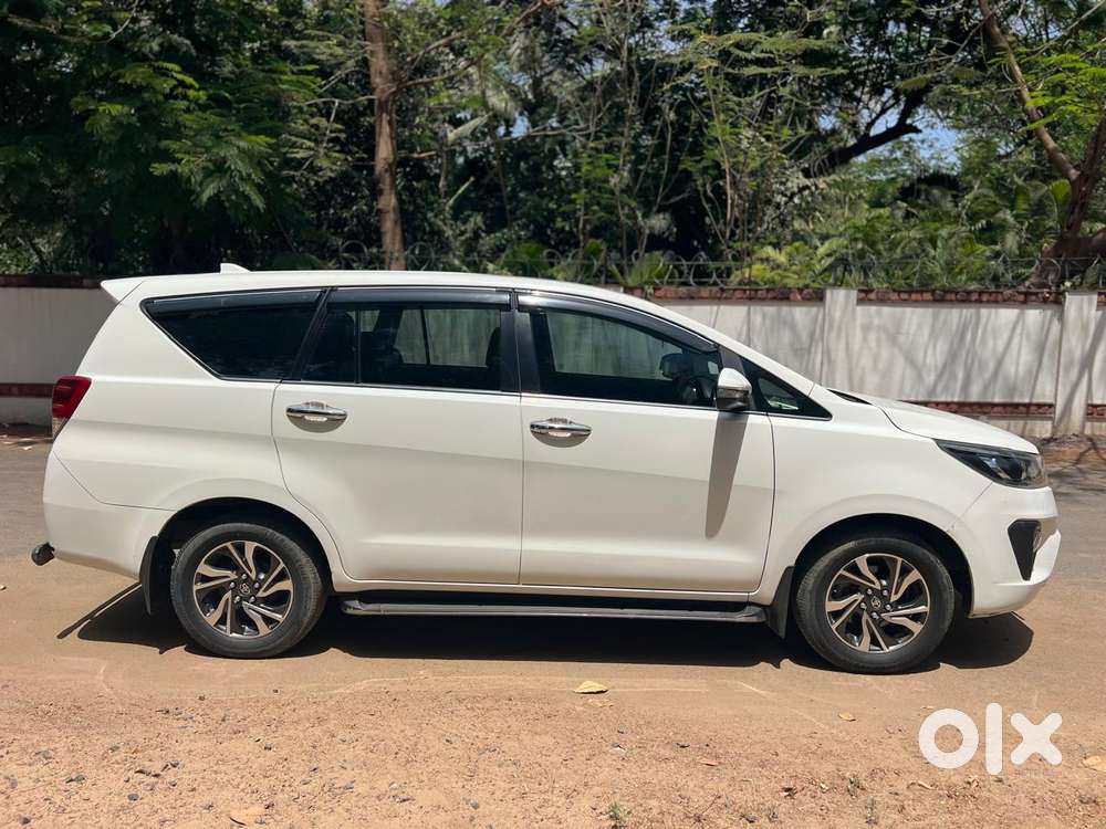 Toyota Innova Crysta 2.4 V, 2022, Diesel
