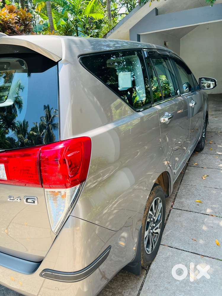 Toyota Innova Crysta 2022
